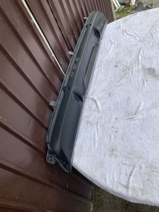 Difuzor , spoiler bara spate renault clio 5