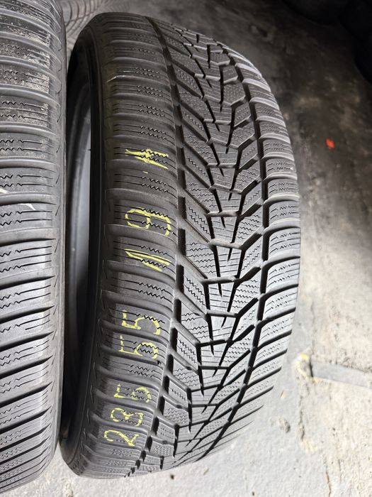 2 anvelope iarna 235/55/19 , Hankook , 6 mm !