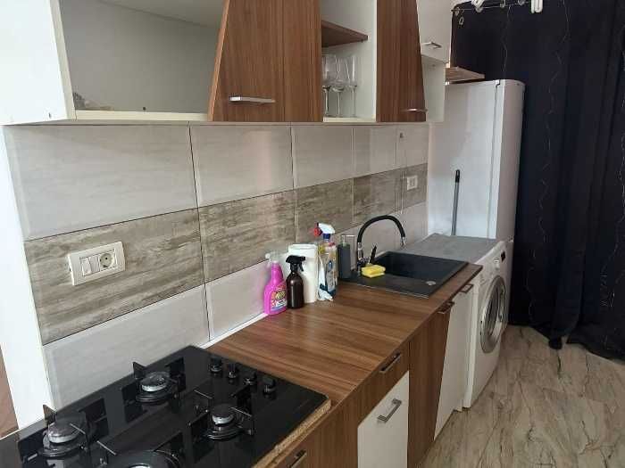 Complex Multifuncțional de Închiriat – Brașov, Astra-Noua | 25 camere + curte