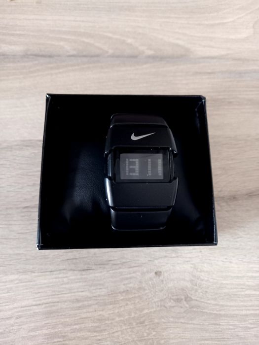 Продам часы Nike