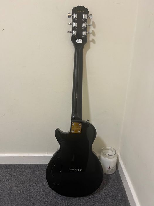 Китари електрически детски 3/4 Epiphone Gear4music