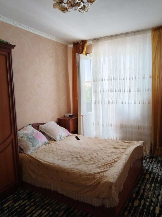 Продаётся 3-х комнатная квартира в г. Зарафшан