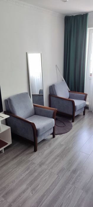 Диван раскладной  + 2 кресла