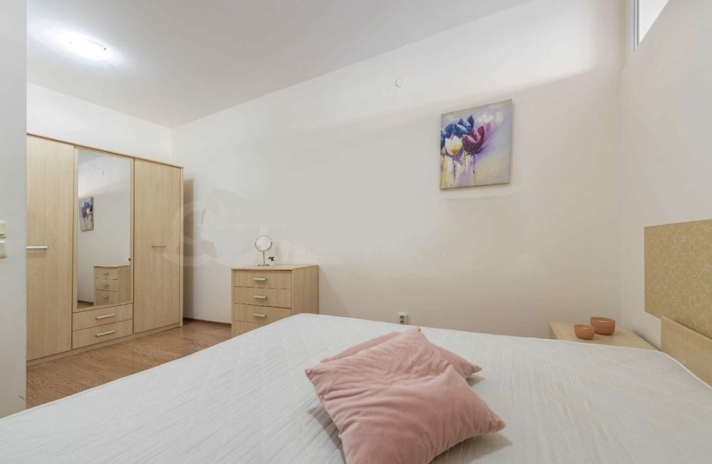 Дава се под наем Тристаен апартамент в Варна, Окръжна болница - 75 кв.м за 578.34 € - Снимка #2