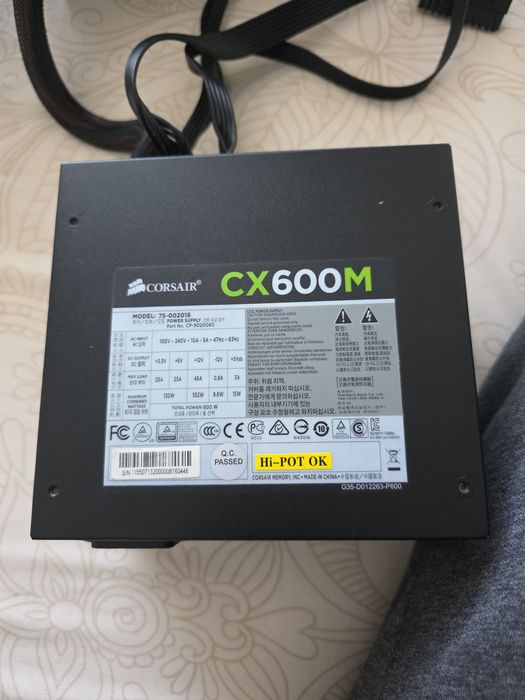 Vand surse si carcasa pc