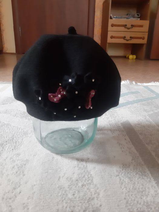 Срочно шапки новые!