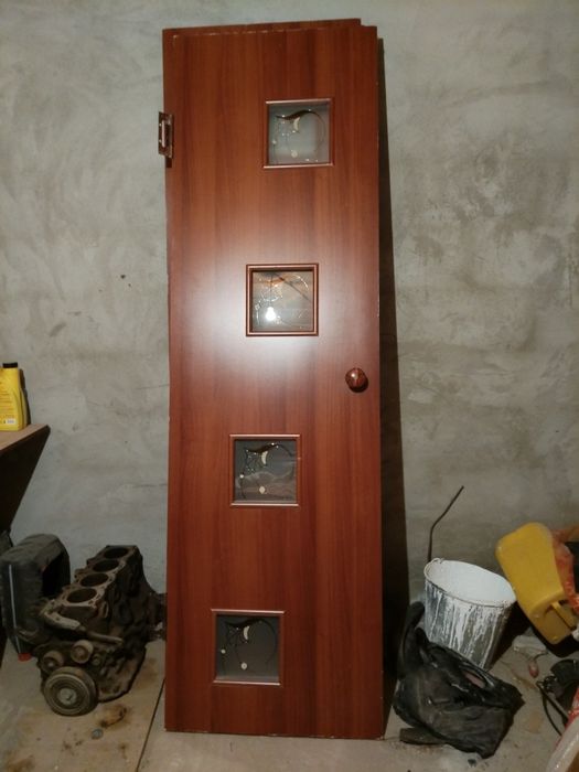Продам межкомнатные двери