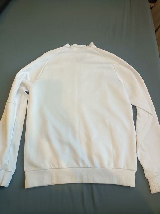 Горница nike adidas тениска и суичър