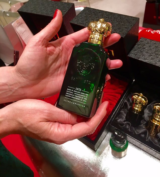 Оригинални маркови парфюми с лек дефект