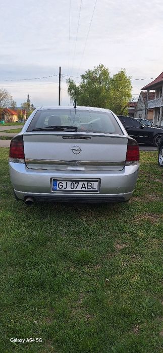 Opel Vectra 1.9 dizel fără nici un defect mai multe detalii în privat