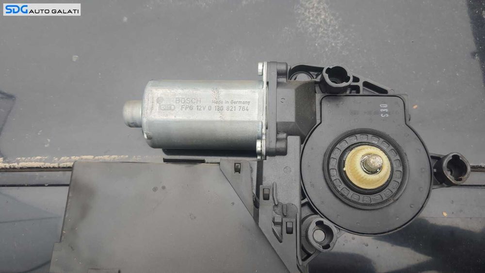 Motoras Geam Macara Electrica Usa Portiera Dreapta Fata Audi A4 B6 2001 - 2005 Cod 8E1959802B [C1934]