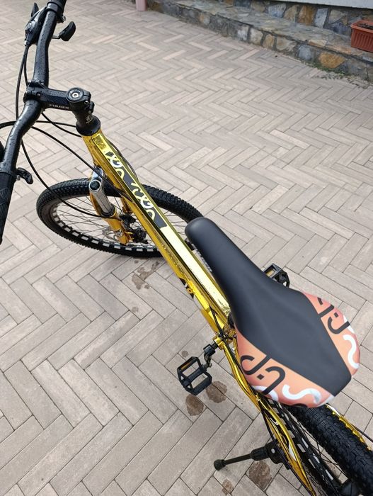 Bicicleta Fulger de MTB cu suspensie pe fata