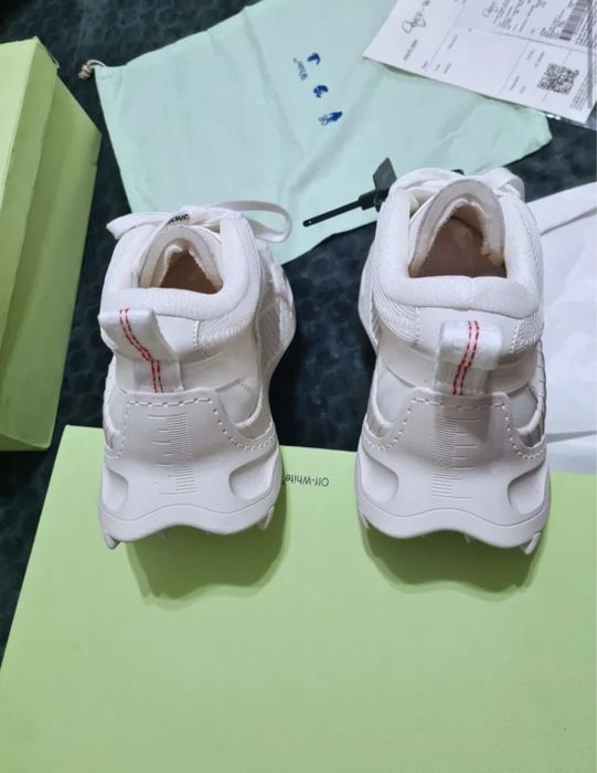 off white odsy 1000