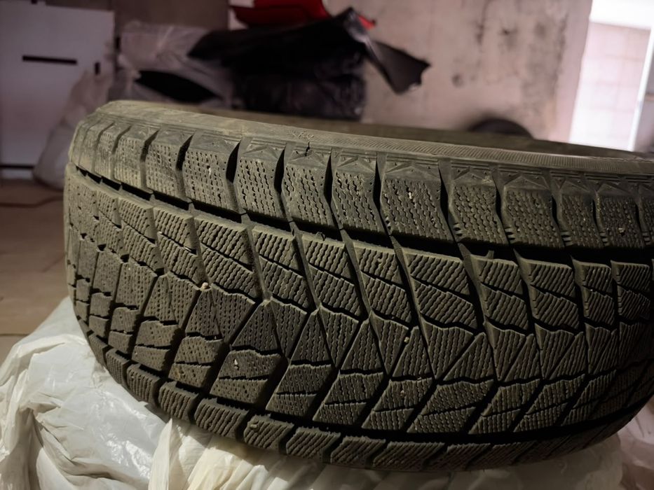 Продам колесо 4 с дисками 4 без диски