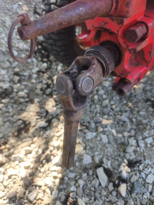 Vând motocultor Gravely 5665 COMMERCIAL