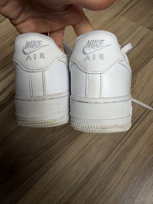Оригинални бели кожени кецове Nike Air Force 1 ! 39 н