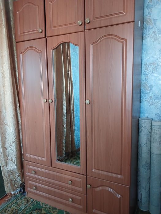 Продам  шифонер. В отличном состоянии.