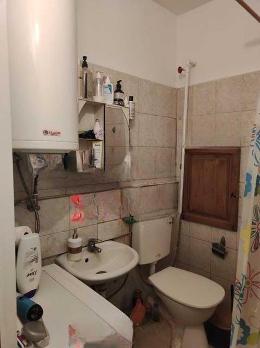 Продава се Едностаен апартамент в Пловдив, Център - 40 кв.м за 1450 €/кв.м - Снимка #6