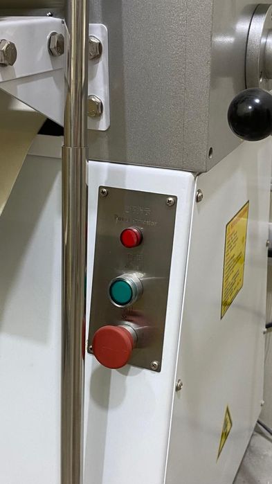 Продам тестораскатку новая