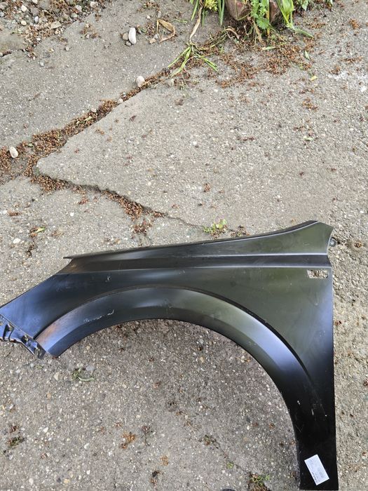 Ляв калник за opel astra h 2006г