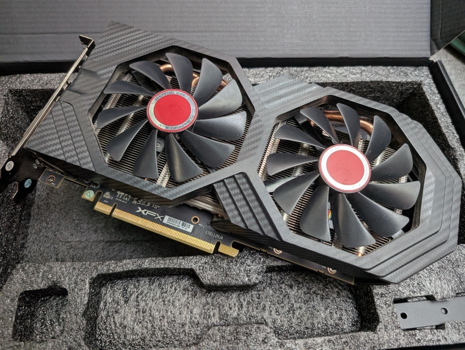 Продам видеокарту Radeon RX580