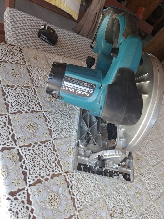 Makita circular 18v