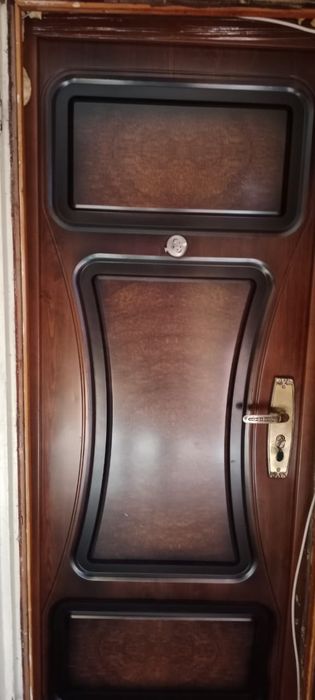 Продаю 2-х комнатную квартиру.