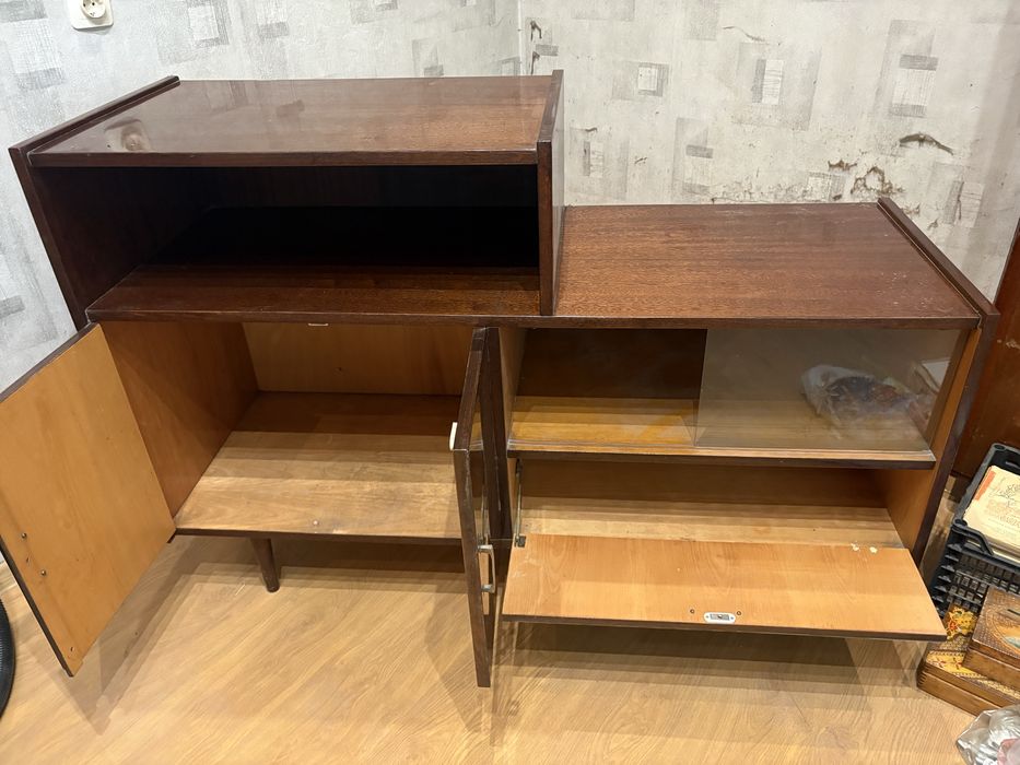 Нощни шкафчета от 60-те и Скрин