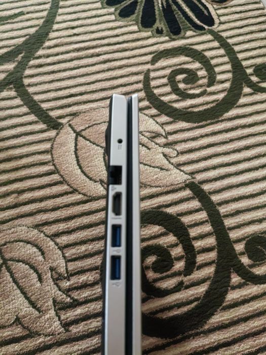 Ноутбук Acer aspire 3