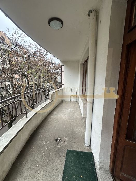 Дава се под наем Тристаен апартамент в София, Оборище - 120 кв.м за 800 € - Снимка #5