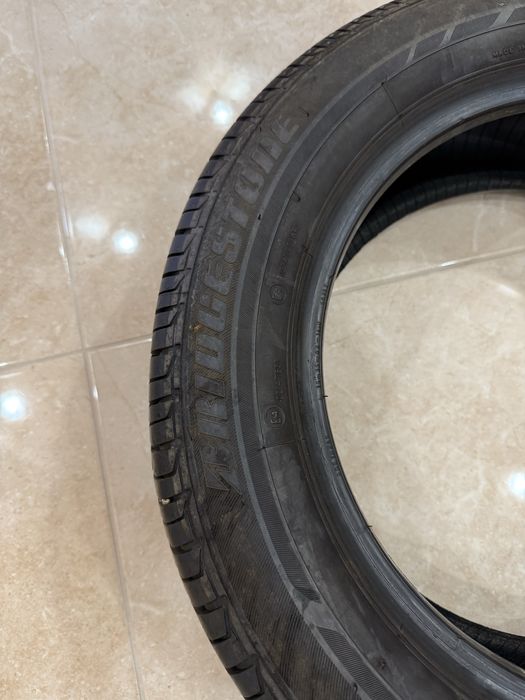 Гуми за лек автомобил