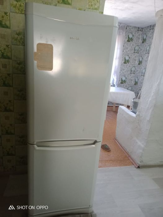 Холодильник б/у в хорошем состоянии