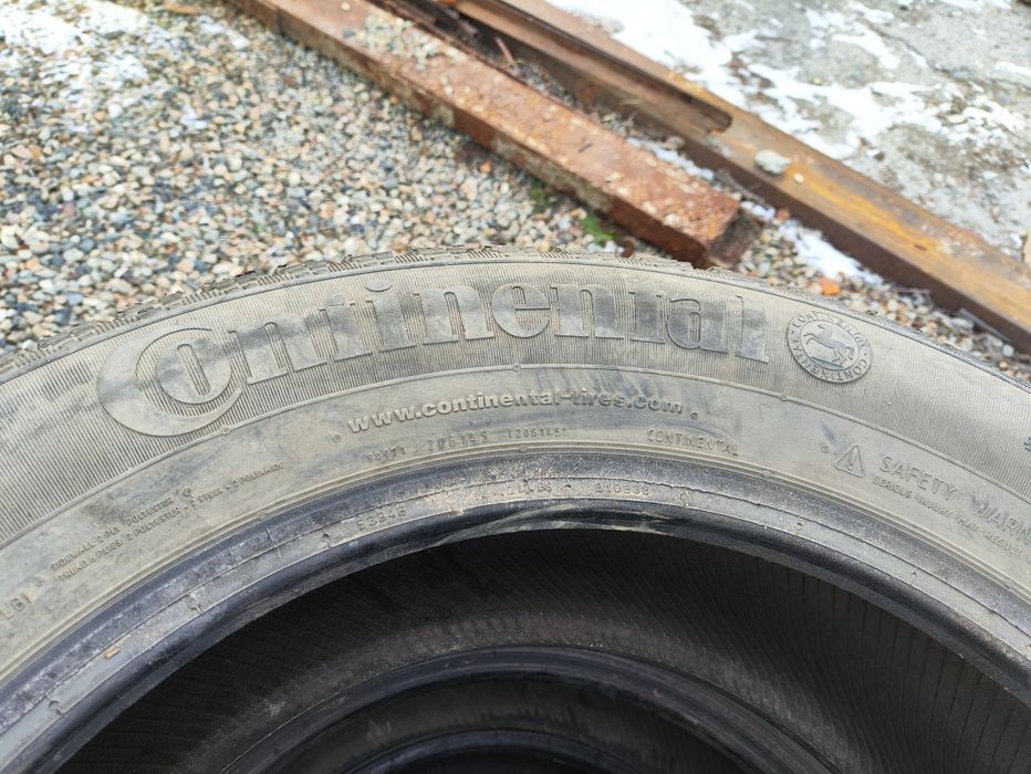 Продам шины зимние R17