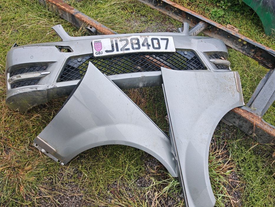 Bara far capota aripa mercedes w204