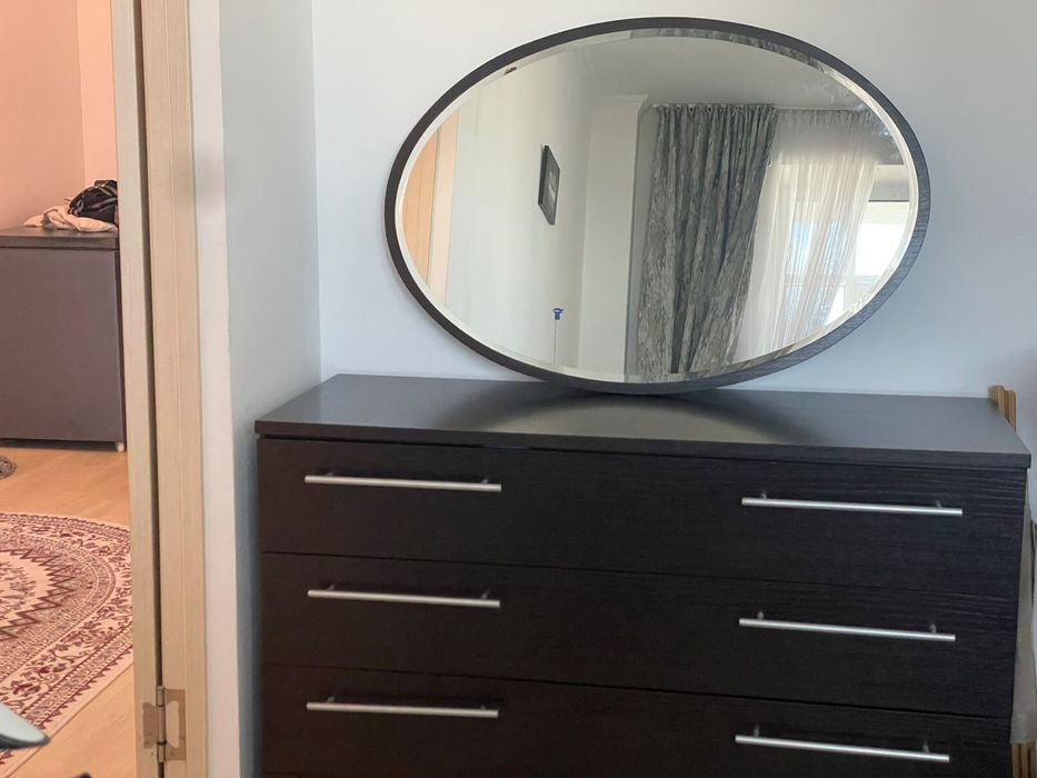 Комод с зеркалом