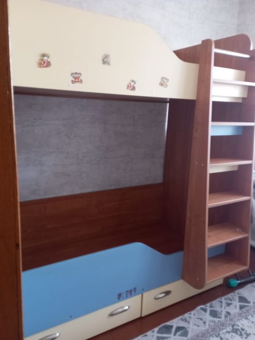 Двухярусный детский кровать