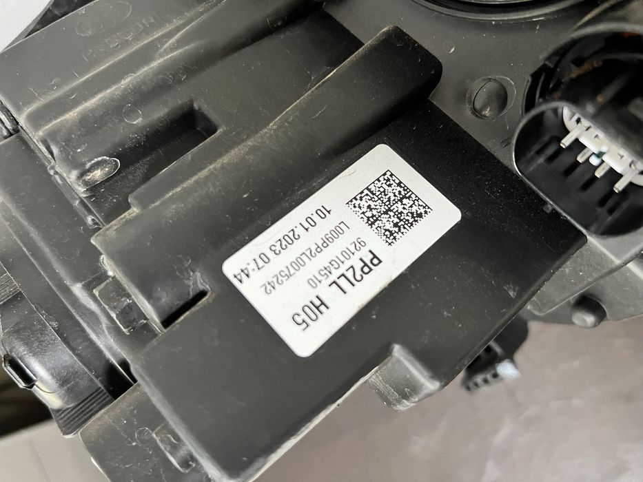 Far stanga Hyundai I30 an dupa 2020