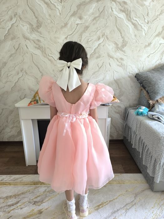 Продам платье нежное