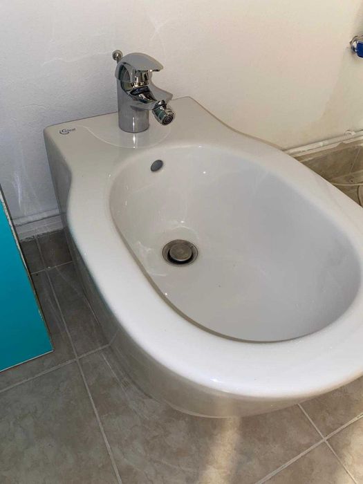 Bideu IdealStandard si baterie Grohe