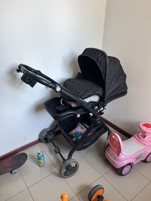 Продам коляску люльку 2 блока за 10 тысяч