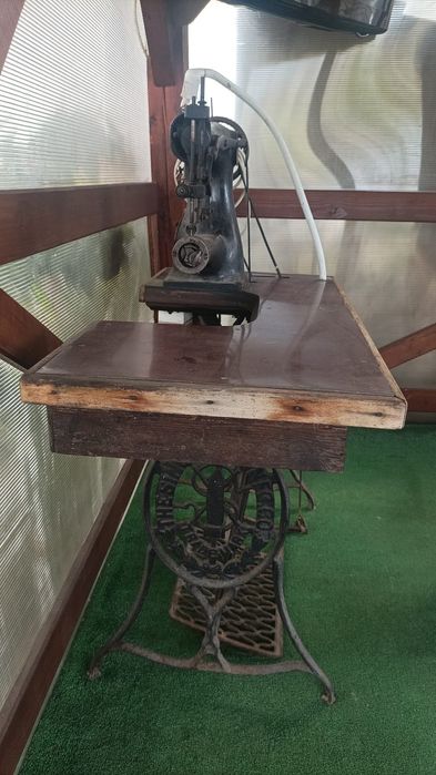 Masina de cusut Singer TradeMark