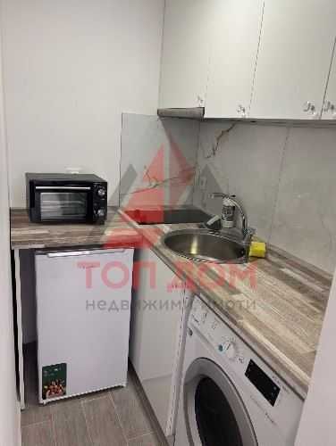 Дава се под наем Едностаен апартамент в Варна, Бриз - 25 кв.м за 357 € - Снимка #1