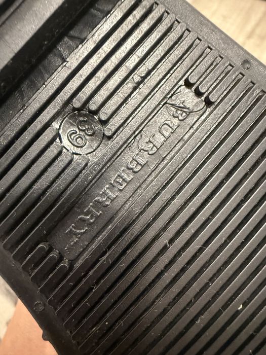 Vand cizme Burberry 39