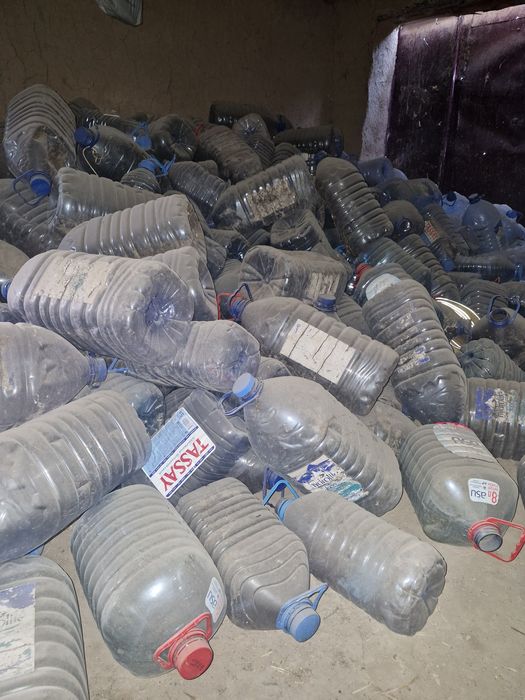 Су ыдыстар.Бес литр он литр