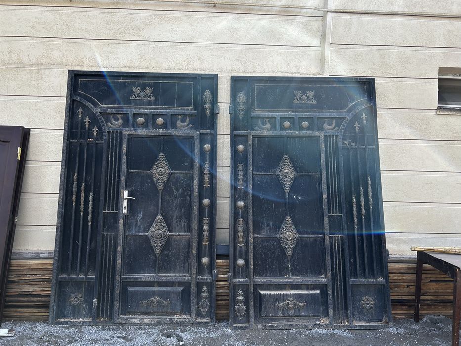 Кованные ворота с калиткой