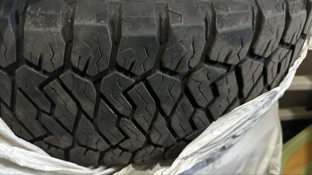 Шины Maxxis Razr AT811