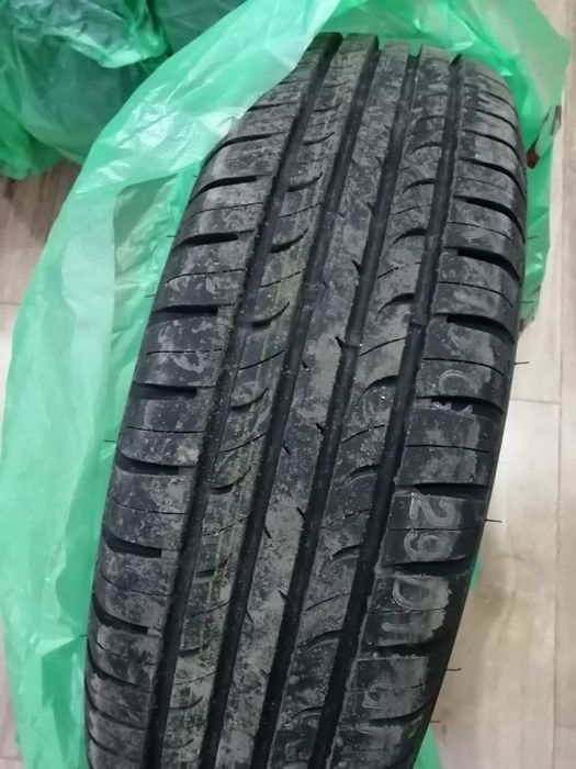 Продам комплект летних шин