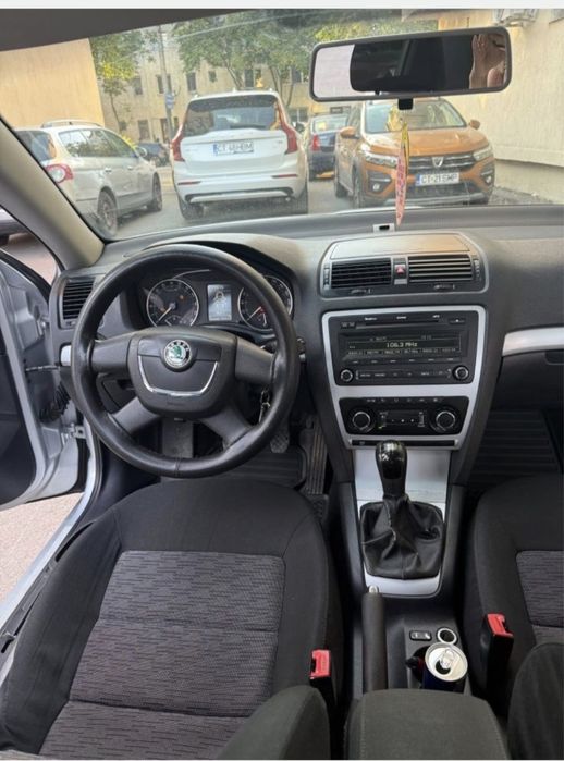 SKODA Octavia 2009 — imagine 2