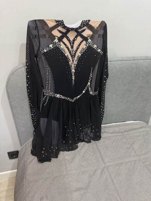 Платье для фигурного катания