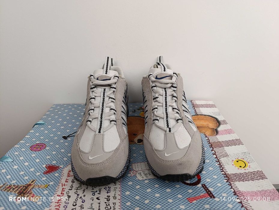 Nike Air Humara "оригинални маратонки 39 номер